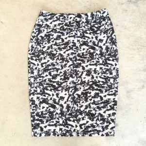 Carmen Marc Valvo Scuba Skirt Size L 